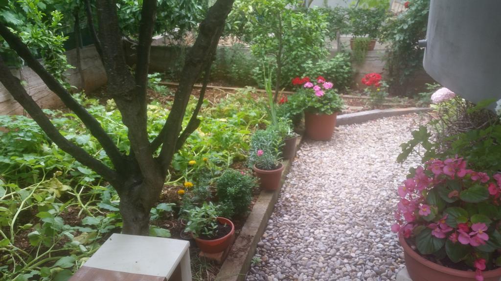 Apartment B&K Raslina Εξωτερικό φωτογραφία