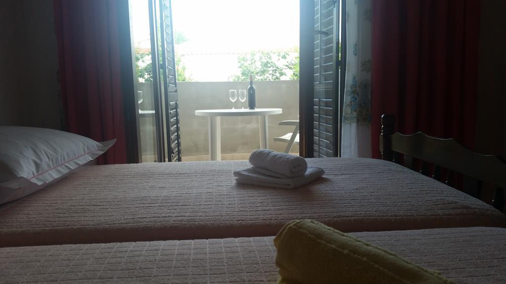 Apartment B&K Raslina Εξωτερικό φωτογραφία