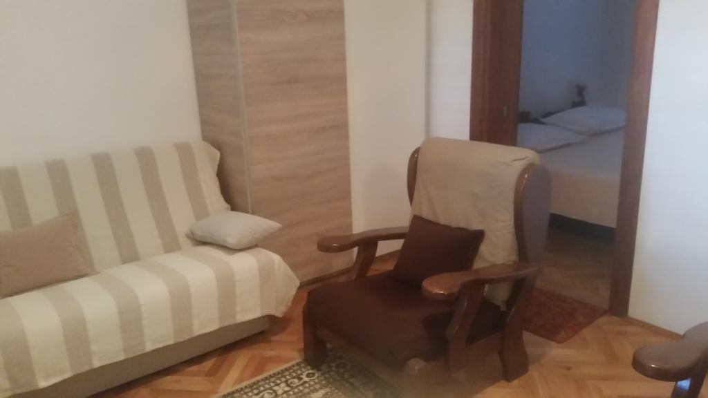 Apartment B&K Raslina Εξωτερικό φωτογραφία