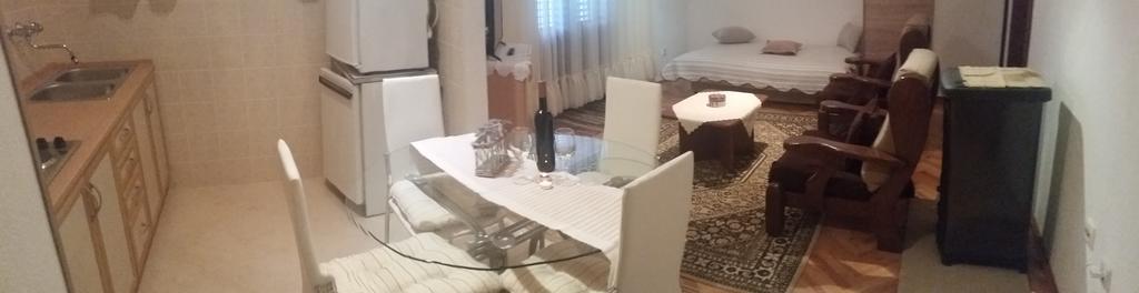 Apartment B&K Raslina Εξωτερικό φωτογραφία